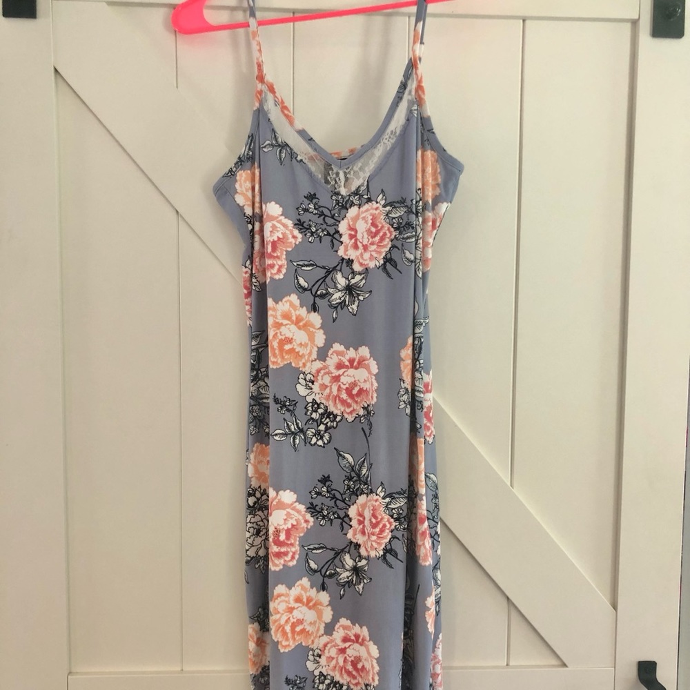Derek Heart Dusty Blue Floral Midi Bodycon